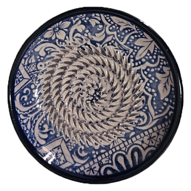 Hand-made Ceramic Garlic Grater Plate - Hand painted