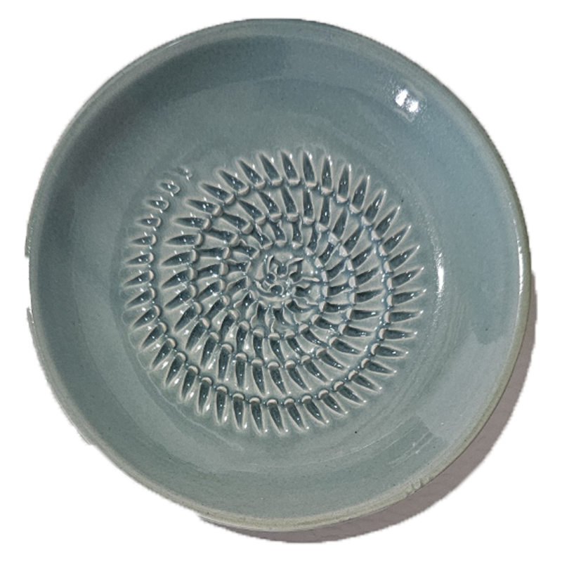 Hand-made Ceramic Garlic Grater Plate - Hand painted